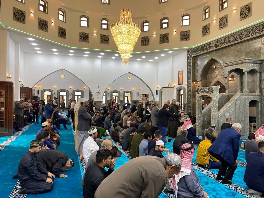 لقطات مؤثرة من إعادة افتتاح جامع “الإمام محسن” بأيمن الموصل