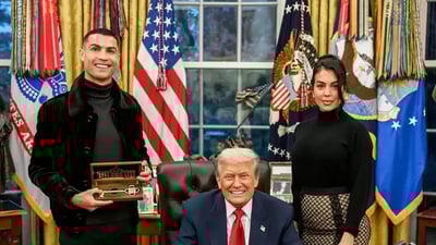 كلیلی كۆشكی سپی رادەستی رۆناڵدۆ كرا