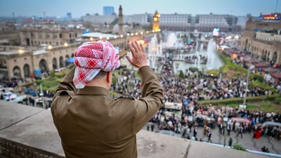 صور: البارزاني يوقد شعلة نوروز فوق قلعة أربيل التاريخية