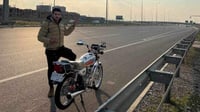 صور: رحلة أمير على دراجة إيرانية من النجف إلى أربيل ثم ا...