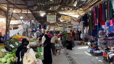 الحكومة تطمئن الأسواق: حذف أصفار من العملة قيد النقاش ومبادرات لتحريك الاقتصاد