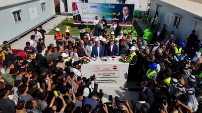 العيداني يراضي شمال البصرة بـ3 مشاريع ويعد الزبير بخدمات تضاهي دول الخليج