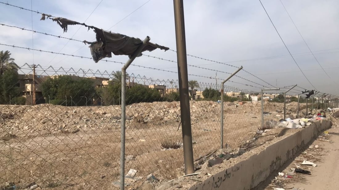 صور من حي السلام: حديقة بين 3 أحياء بغدادية صارت مكباً.. والبلدية تنتظر الأمانة