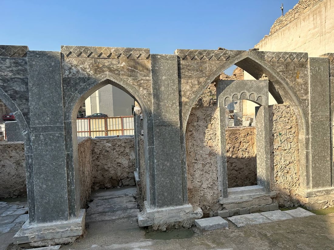 الموصل: إعادة العمل في “بيت التتنجي” التراثي.. ونقش الحجر بأياد محلية