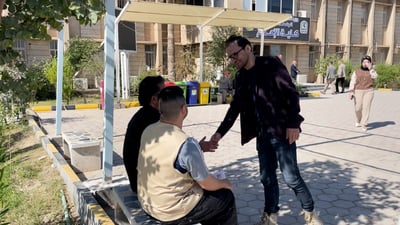 شاب سوري يرد الجميل للعراقيين وقصته تشبه أفلام السينما!