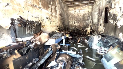 فيديو من الكرادة: النيران تلتهم مخزناً وموقع صيانة لشركة “توشيبا العربي”