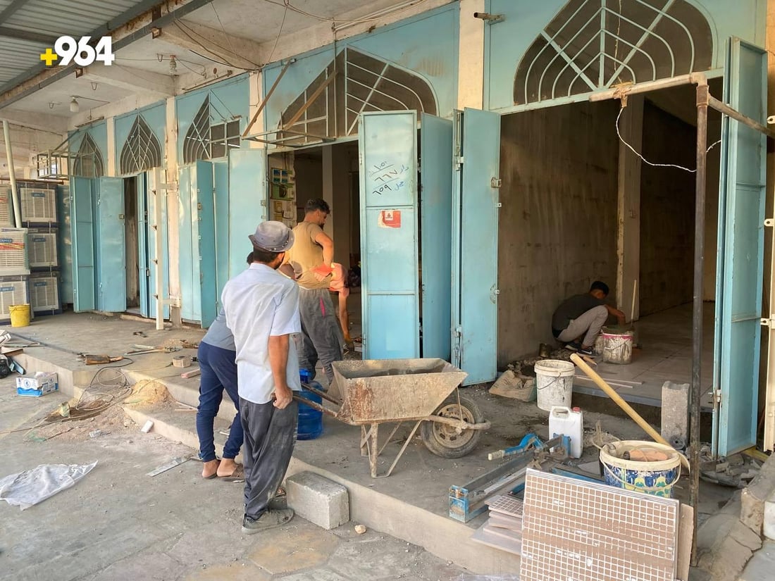 صور من شارع “الجري” في هيت: التجار استثمروا فترة الإغلاق لتأهيل محالهم