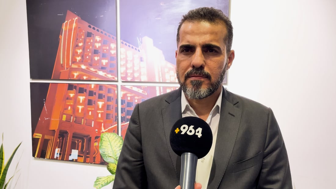 حسين مؤنس يهاجم الحكومة بعد إدراج حزب الله اللبناني على قوائم الإرهاب