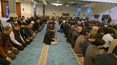 “یەکەم کەس داوای گەردن ئازادی لە دایکم دەکەم”