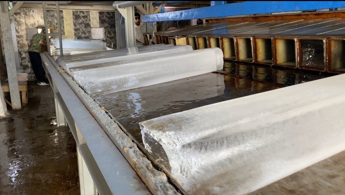 انتهت استراحة البصرة الطويلة.. عودوا إلى الإنتاج يا عمال الثلج (فيديو)