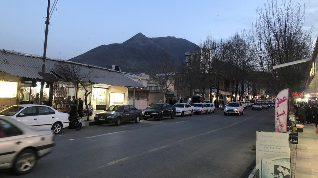 لە رۆژهەڵاتی کوردستان و ئێران خۆراک هەرزان و لایت شەحن گران بووە