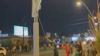 الحيانية لا تهدأ.. الشرطة تحاول تفريق المتظاهرين بالغا