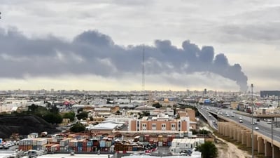 أضرار بشرية ومادية إثر تعرض محطة كهرباء وتقطير كويتية لهجوم إيراني