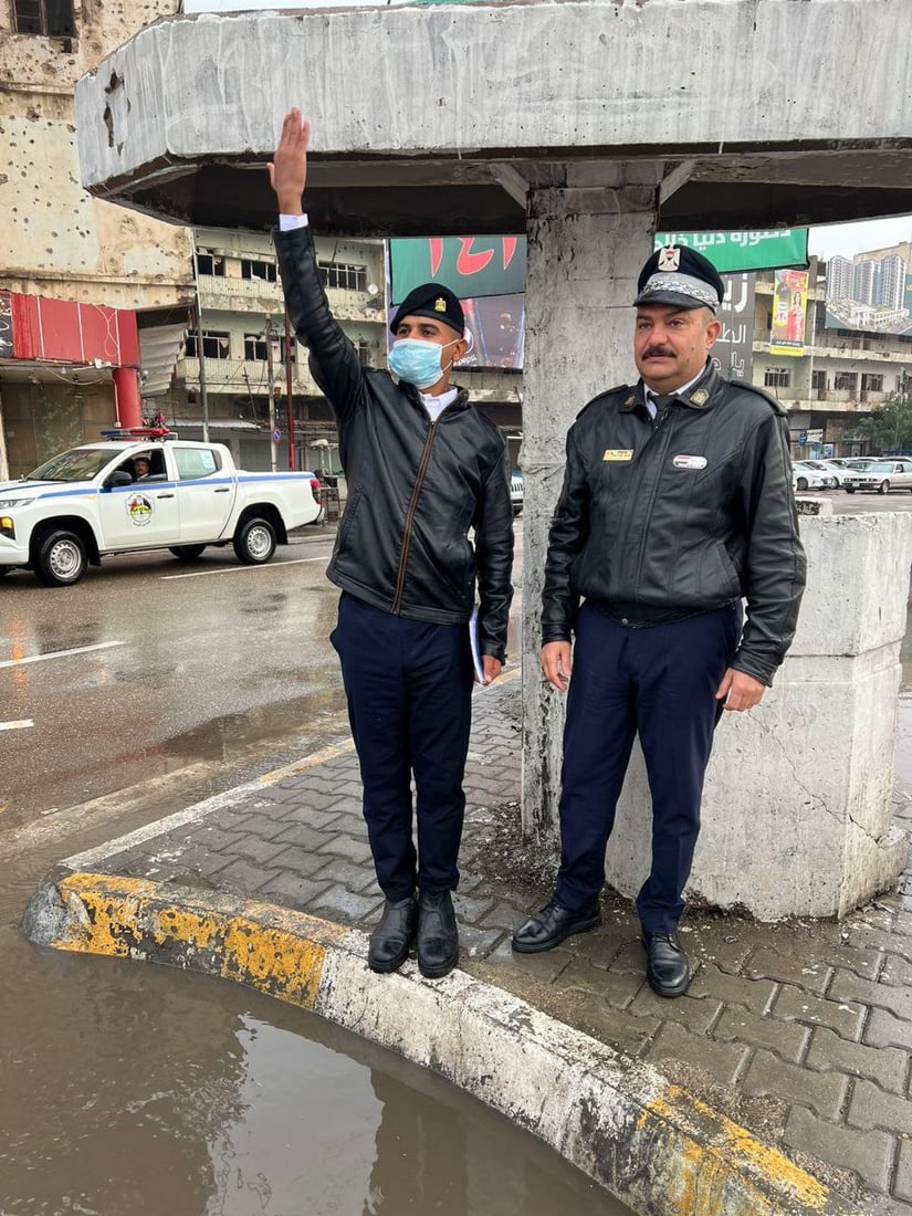 صور: أرتال المسؤولين تضايق عناصر المرور الجدد.. “تنمّر لا يطاق” في كركوك