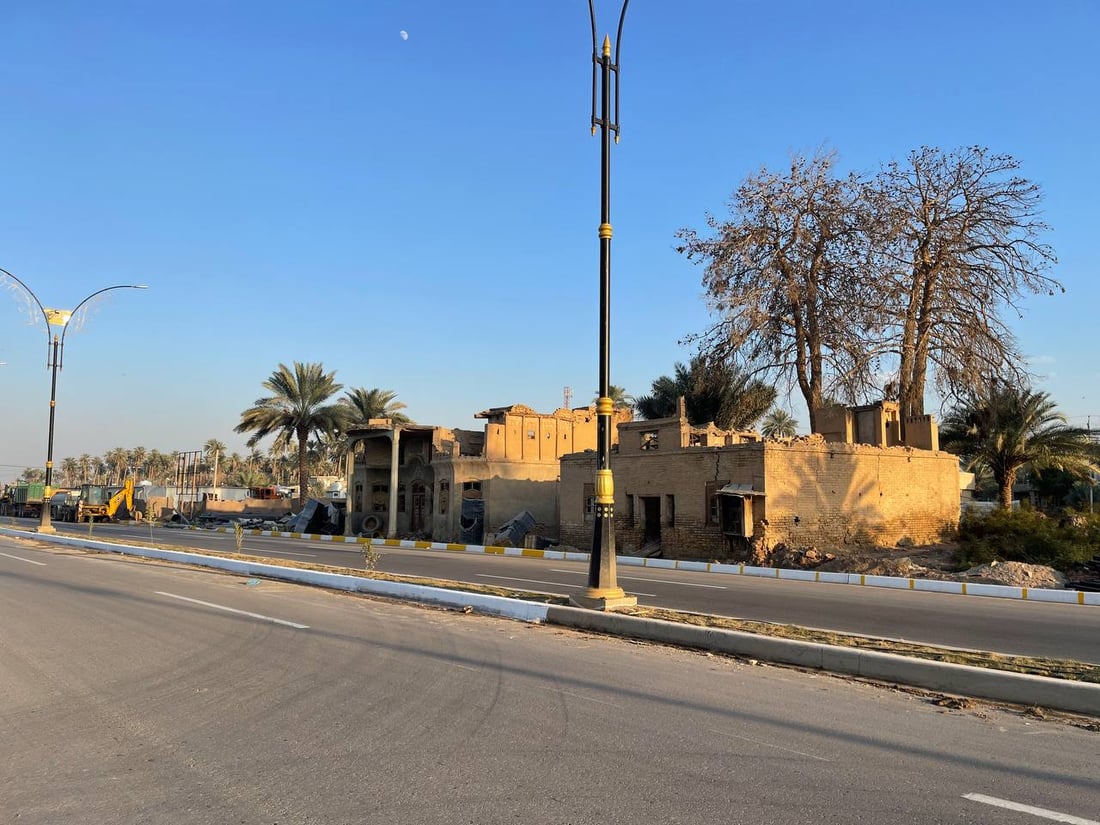جده بنى سور كربلاء لدفع خطر الوهابيين.. صور من قصر مصطفى خان في كربلاء