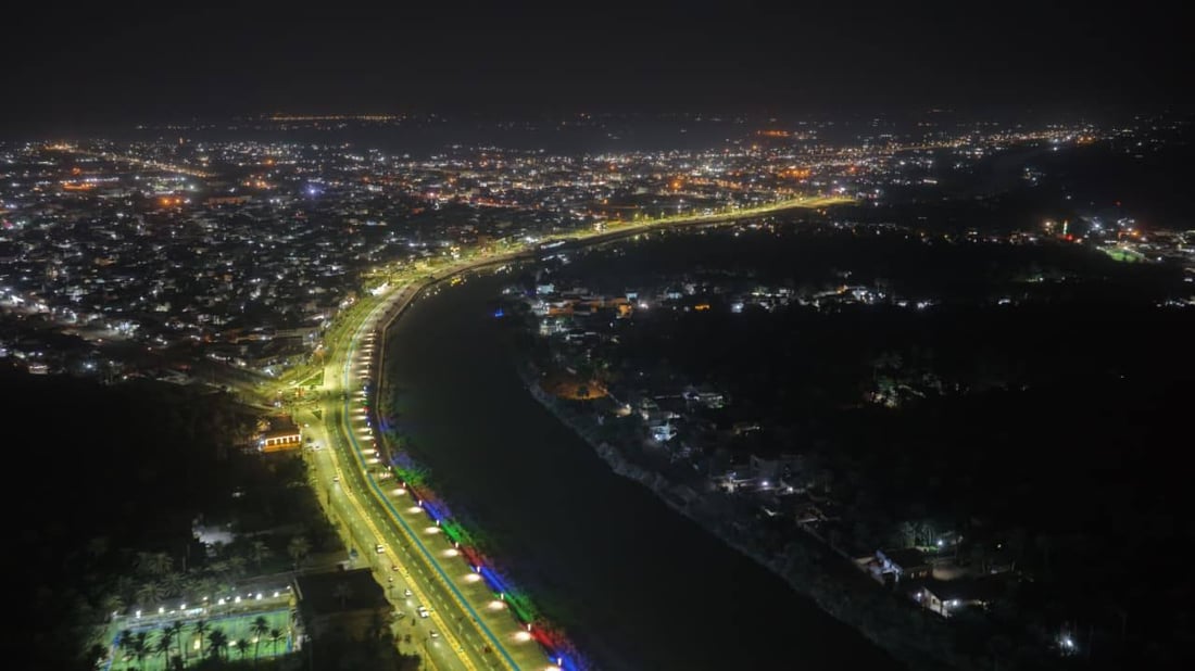 بطول 2.6كم.. صور جوية لافتتاح كورنيش قضاء الحي الجديد في واسط