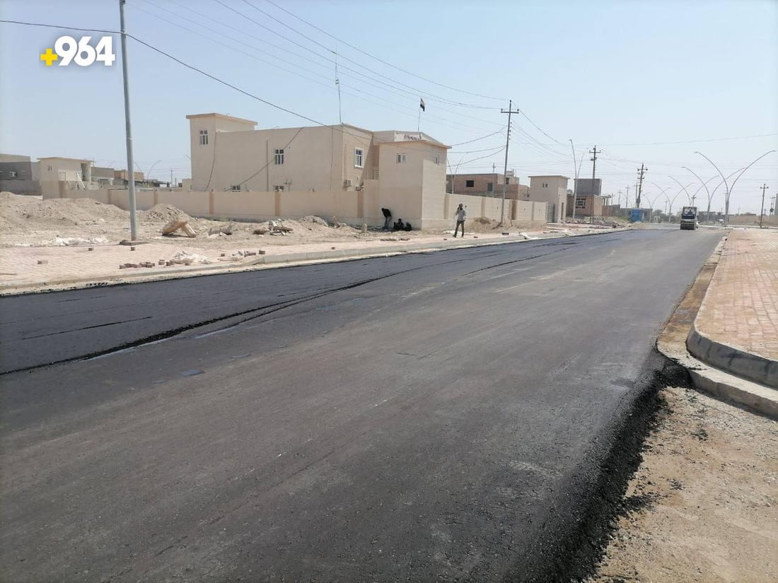 صور من هيت: أصبح لناحية الفرات مبنى بلدية.. والشارع سيتوسع إلى 40 متراً