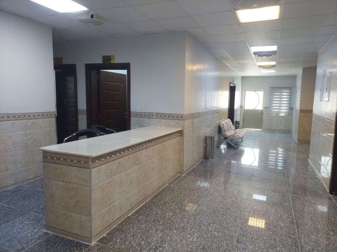 18 سريراً وأجهزة “أيكو”.. مستشفى بلد تفتتح ردهة الباطنية بعد توقف 4 سنوات (صور)