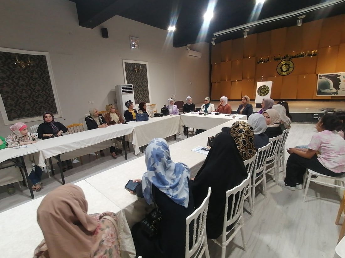 صور: حضور خاص للمرأة في جلسة أدباء بابل.. استرجاع “بنات لالش”