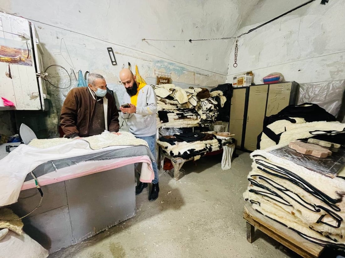 سعرها مليون دينار ويهديها العراقيون إلى الخليج.. صور من آخر مشغل فراوي في باب الطوب