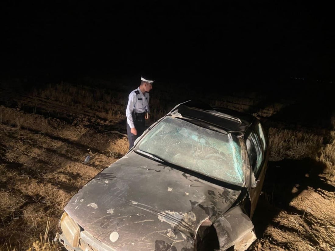 لە جامی ئۆتۆمبێلەکەی کەوتە دەرەوە و گیانی لەدەست دا