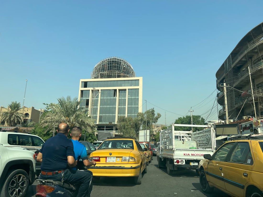 عودة الدوام في المعاهد والجامعات تخنق حركة المرور في بغداد