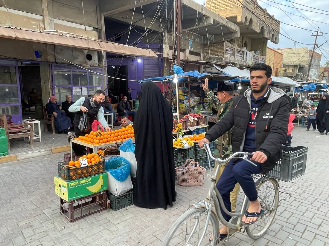 “كلشي عدنا عراقي”.. 964 في سوق جلولاء والسكان يفضلون طعم الأرض