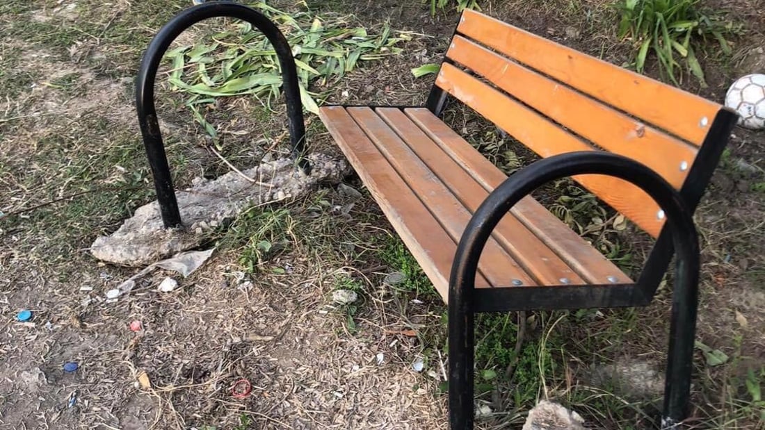 حديقة الجمعية في العامرية – بغداد بحاجة إلى “حارس شايب” يوبّخ المخربين