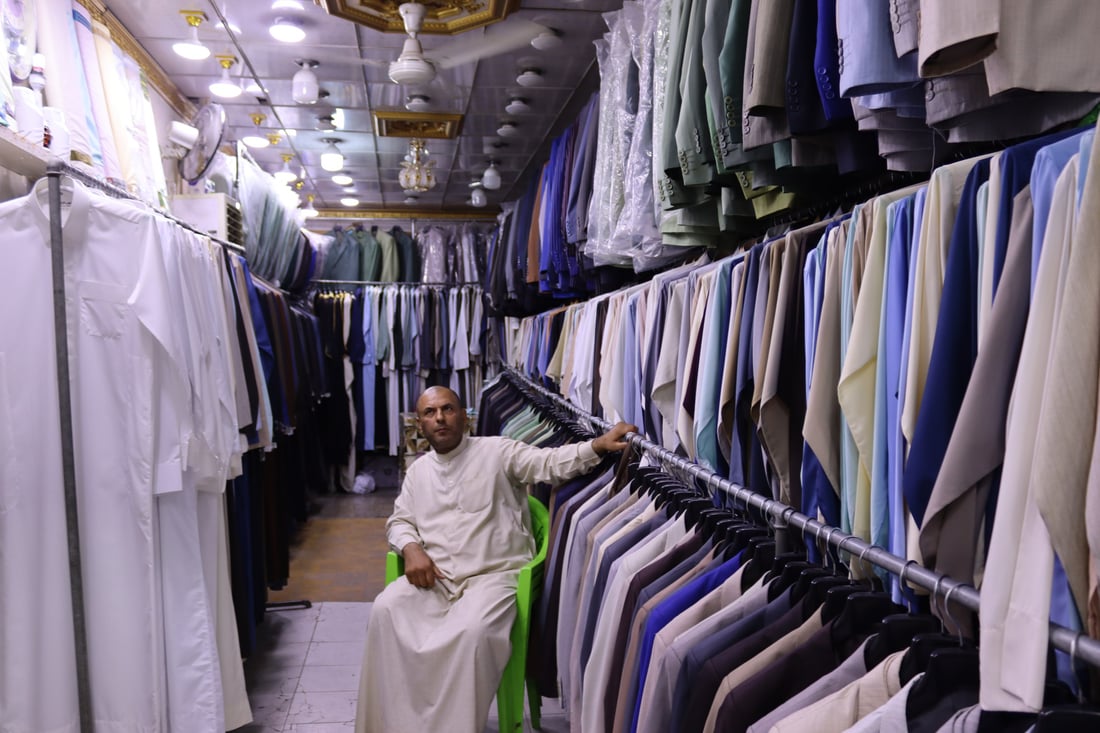 “يشتريها بس الثگيل”.. عباءة المجر الكبير الأغلى في استربادي الكاظمية (صور)