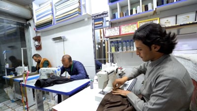 “ماكو استراحة”.. لا شيء يقنع شباب الحويجة وحتى الأطفال إلا دشداشة جديدة (فيديو)