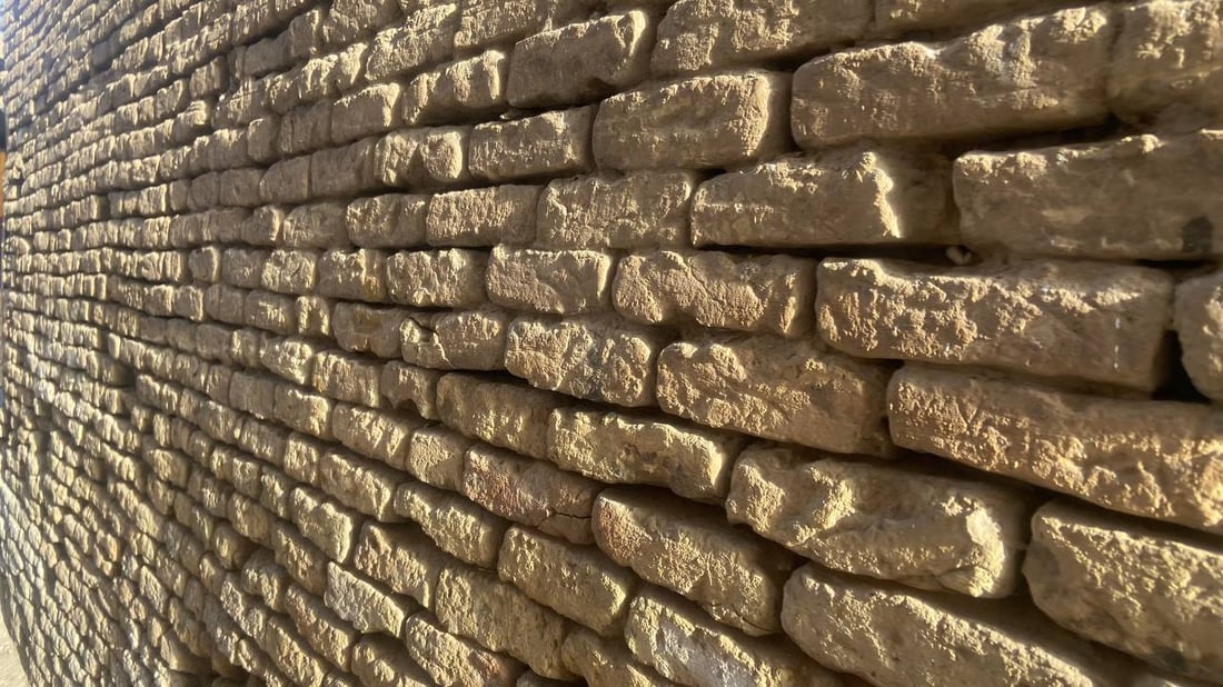 تلة خالد ابن الوليد ودير يهود ومسجد.. رحلة مصورة إلى حي السليمانية في ميسان