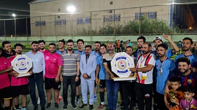 فيديو: للقطاع الصحي “لمسات وخطط” في كرة القدم.. “الغدير” خطف الكأس في سوق الشيوخ