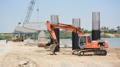 صور: جسر على دجلة سيربط الإسحاقي بسامراء والعمل “يتسارع”