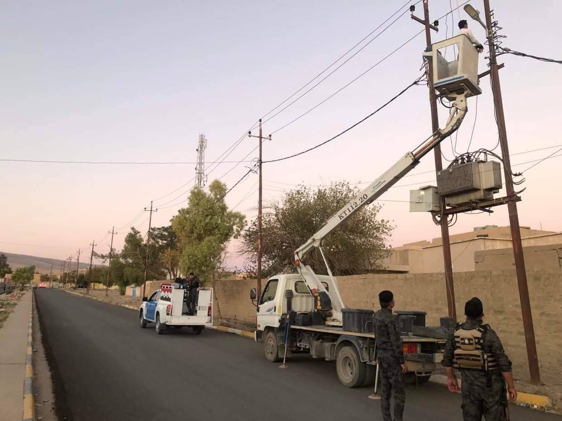 شرطة سنجار تعتقل متجاوزين على الكهرباء (صور)