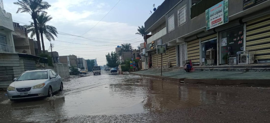 الأمطار تُغرق شوارع المشتل.. وقسم المجاري: مسيطرون على الوضع (صور)