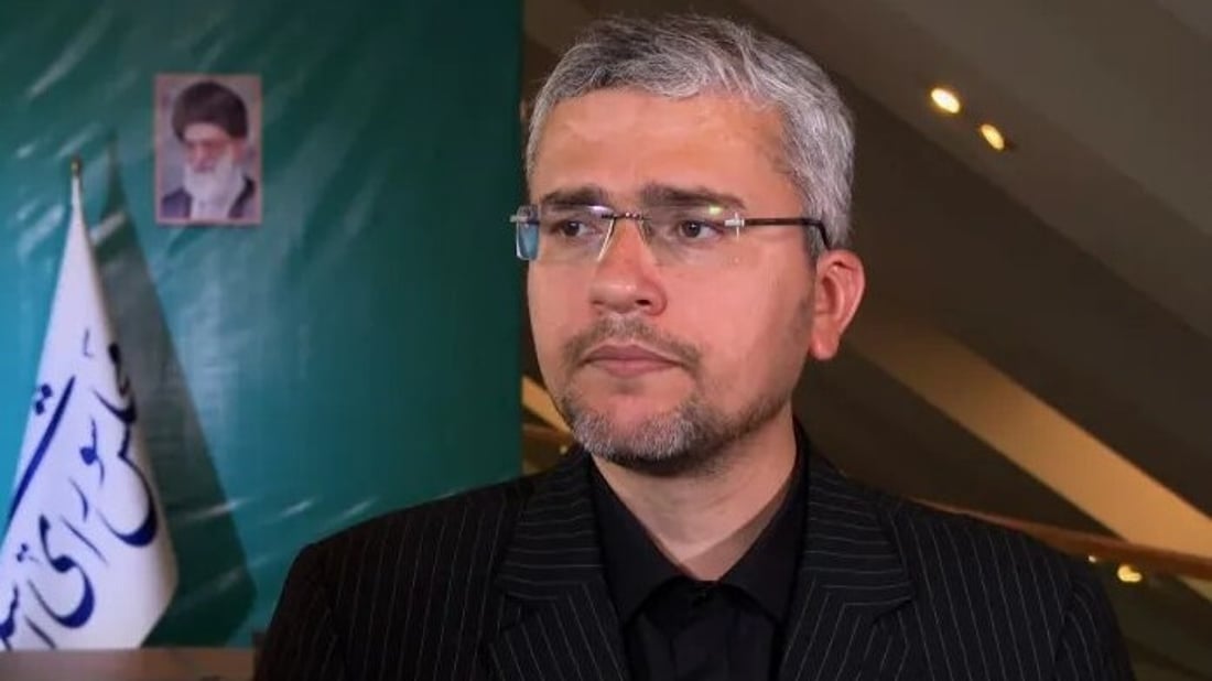 برلمان إيران يدعو لوقف حركة السفن في هرمز فوراً رداً على قصف لبنان