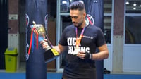 بطل سامرائي حصد جائزة آسيا الكبيرة في الكيك بوكسينغ (في...