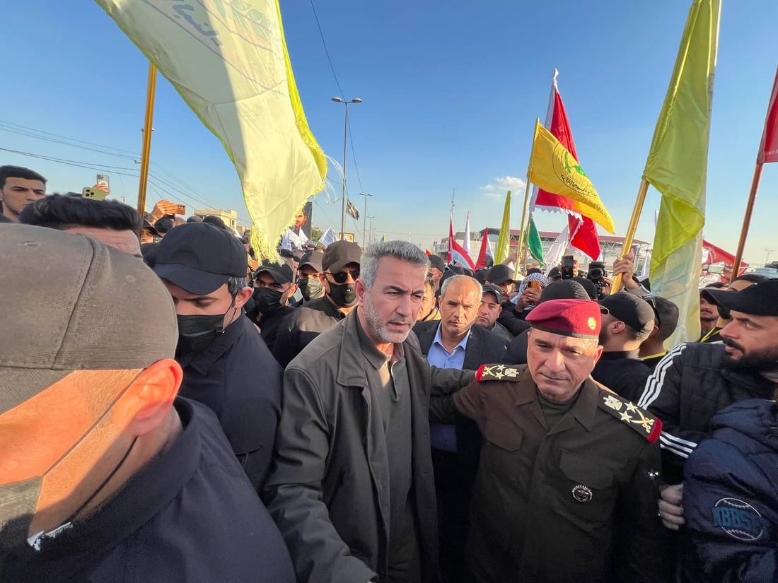 صور: الحشد يشيع “القائد أبو باقر” من أمام مديرية الإعلام