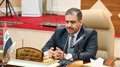 وزير التجارة يدافع عن تعرفة الكمرك: نحن بيضة القبان والأسعار لن ترتفع