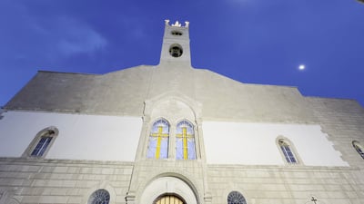 فيديو: أجراس كنائس العراق تقرع بعد انتخاب البابا الجديد