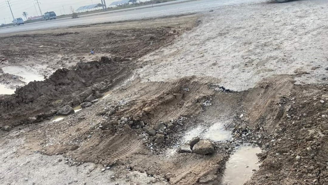 خان بني سعد: سعداء بالكيبل الضوئي.. لكنه أعاد “لعنة الحفر” إلى شوارعنا (صور)