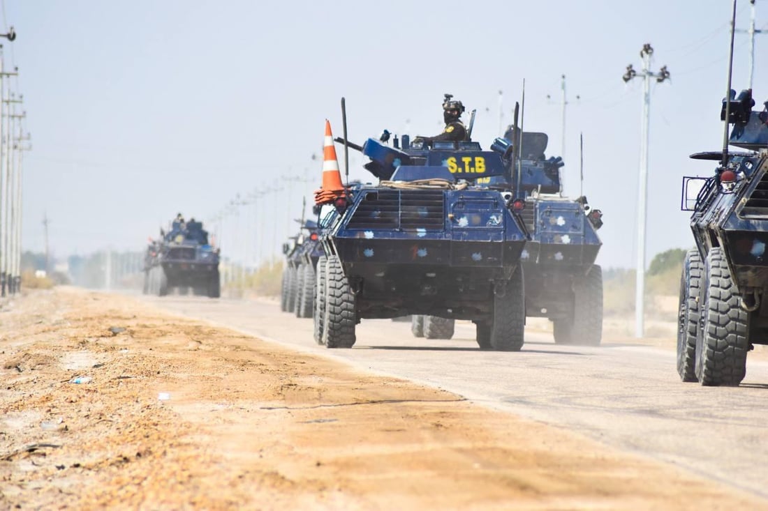 صور من حملة المداهمة والتفتيش في قضاء الإصلاح.. اعتقال متهمين وضبط أسلحة