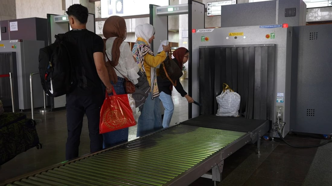 مدرج مطار البصرة لا يهدأ.. زوار الأربعينية يتدفقون عبر شركات الخليج وخط الشارقة
