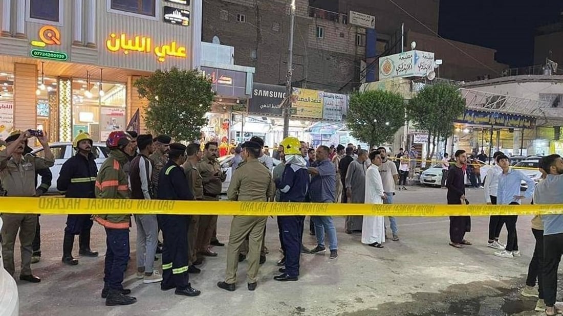 صور: الدفاع المدني يبعد الناس عن بناية مهددة بالسقوط في شارع العباس وسط كربلاء