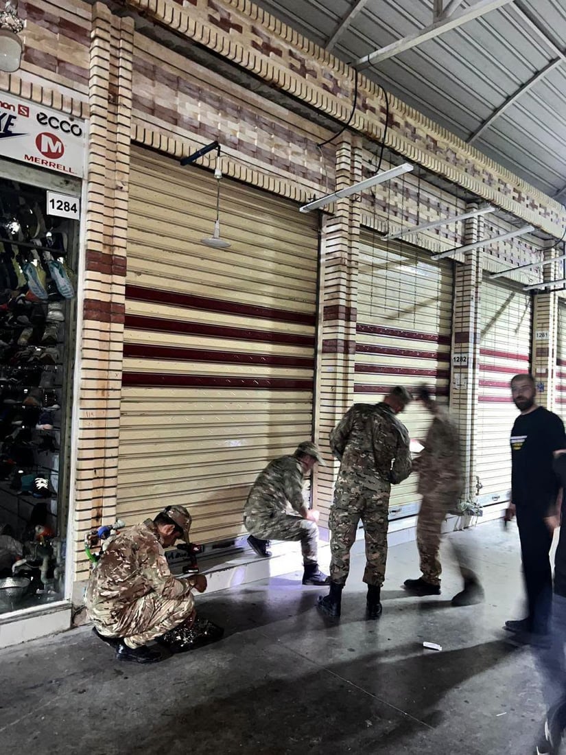 بەشێک لە کاسبکارانی ناو بازاڕی لەنگە لە هەولێر سزا دەدرێن