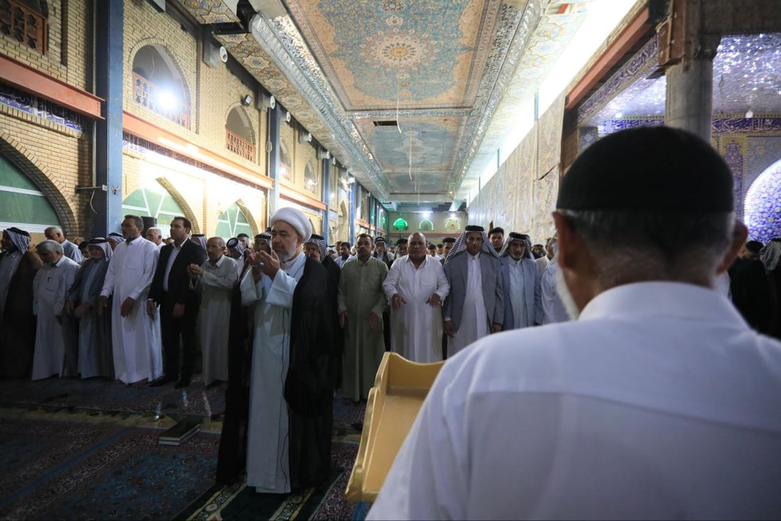 صور من صلاة العيد في مزار الإمام القاسم جنوب الحلة