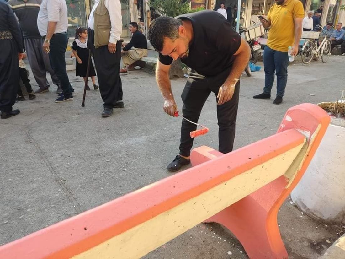 ژیانەوەی سەیدسادق کورسی و دیوارەکانی کۆڵانێکی رەنگ رێژکرد