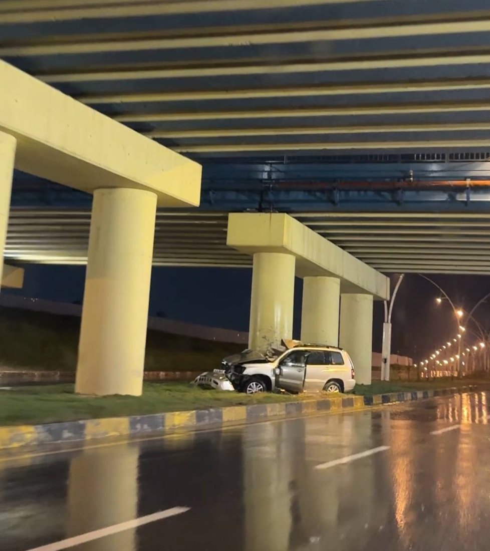 صور: انزلاق “شوفرليت” بسبب الأمطار تودي بحياة سائقها في أيسر الموصل