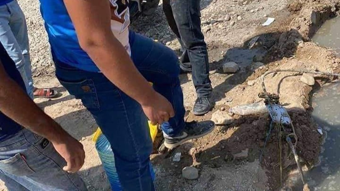 خان بني سعد: سعداء بالكيبل الضوئي.. لكنه أعاد “لعنة الحفر” إلى شوارعنا (صور)