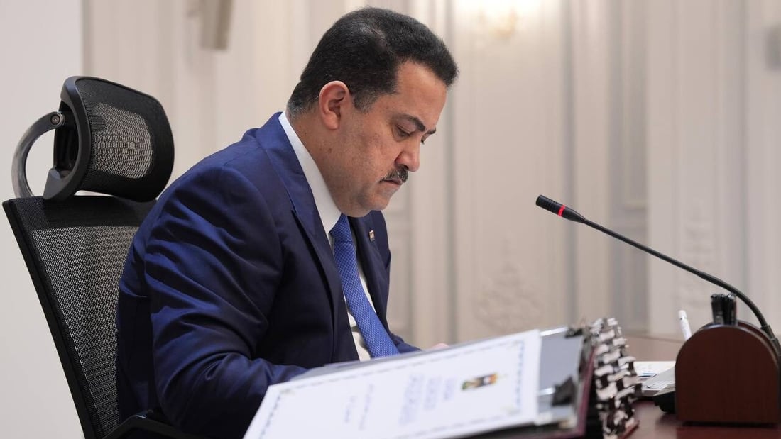 السوداني في حيرة.. الأموال لا تكفي للرواتب والمشاريع رغم زيادة الإيرادات النفطية